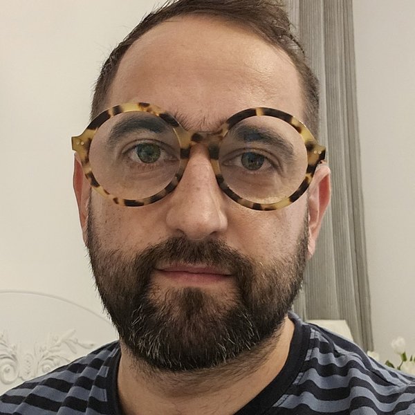 Павел Калашников